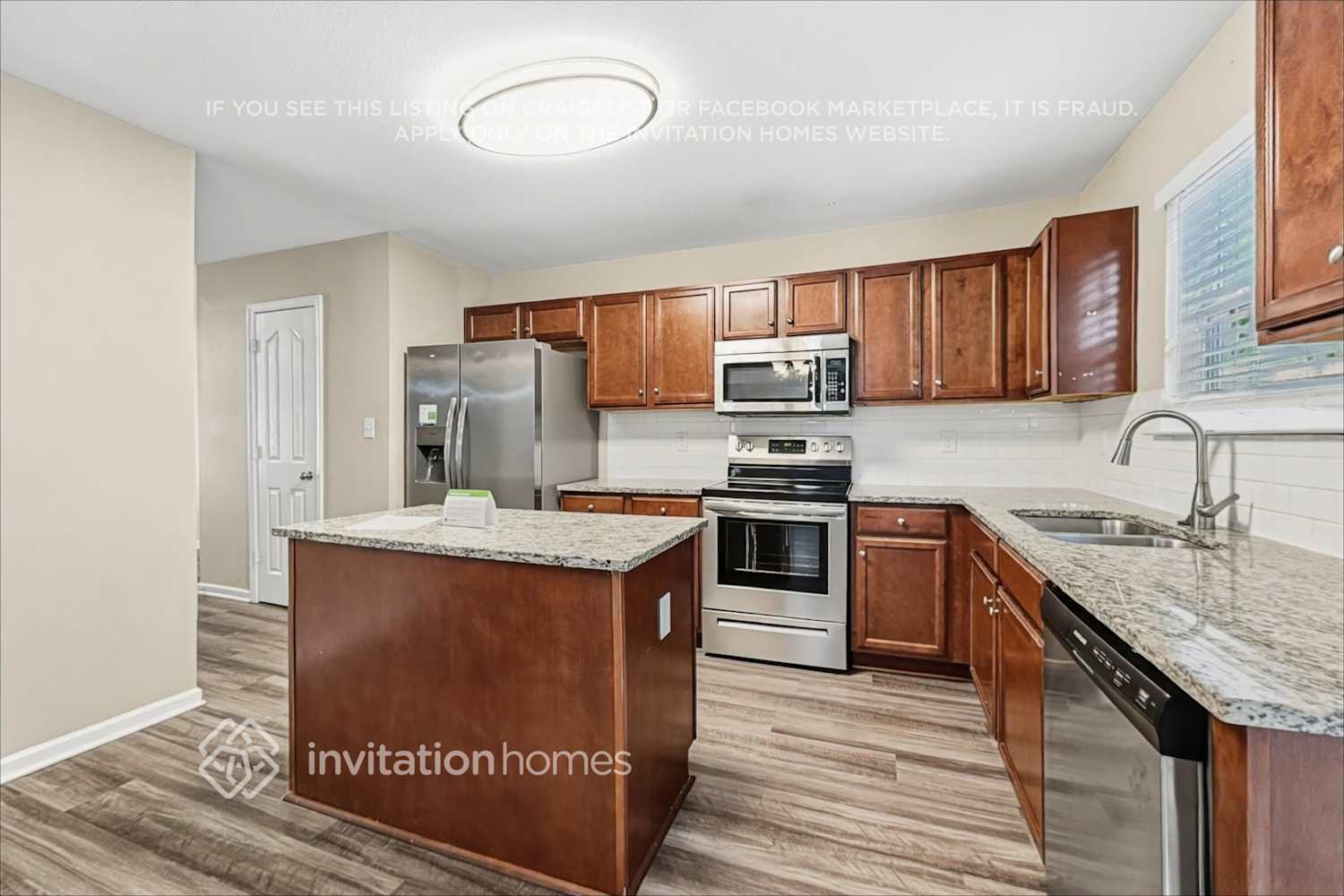 Building Photo - 4924 Broad Leaf Ct