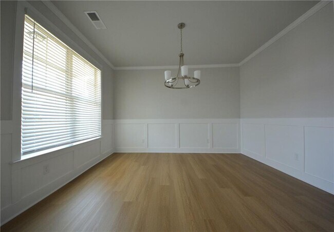 Building Photo - 547 Hellen Vly Dr