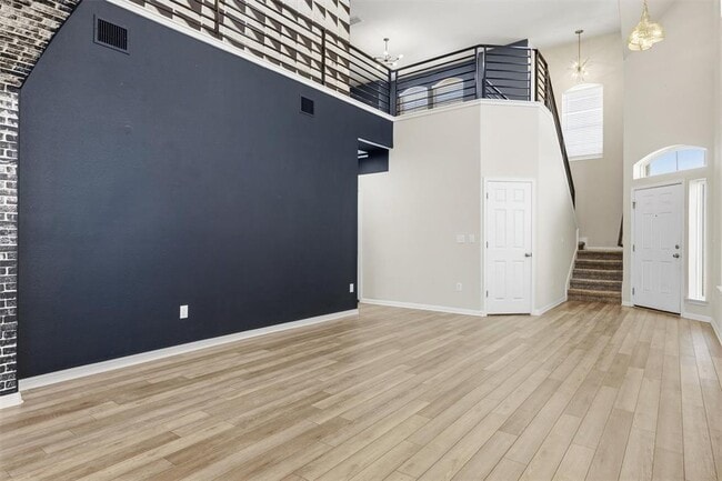 Building Photo - 6400 Mary Lewis Dr