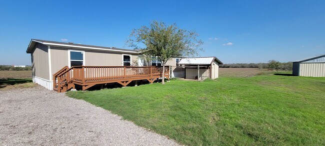 Primary Photo - Easy Access to Austin Airport and Tesla