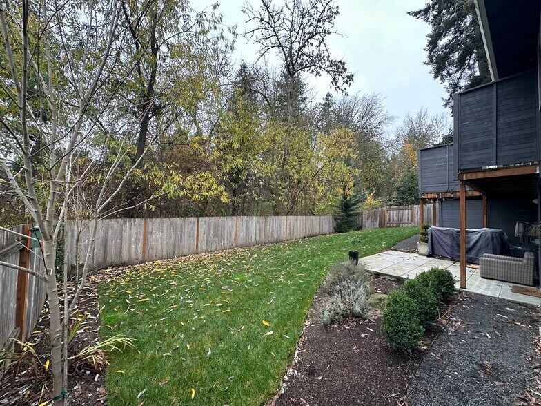 Building Photo - 15030 SW 150th Ct