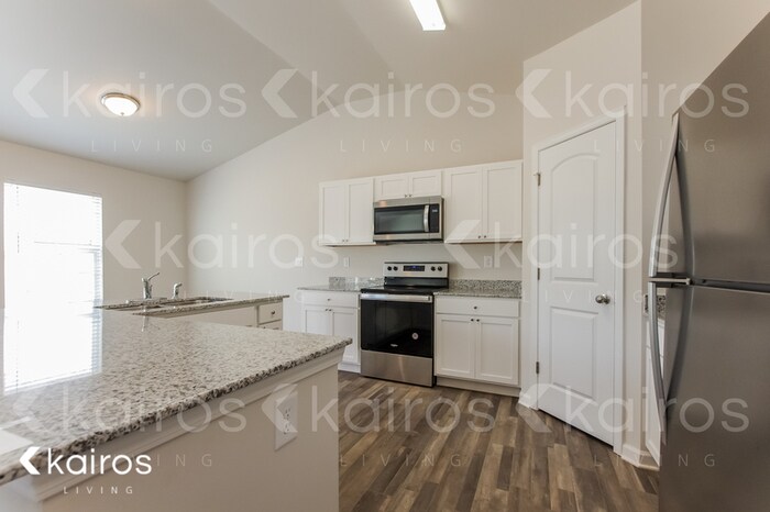 Building Photo - 1190 Silvertrace Dr