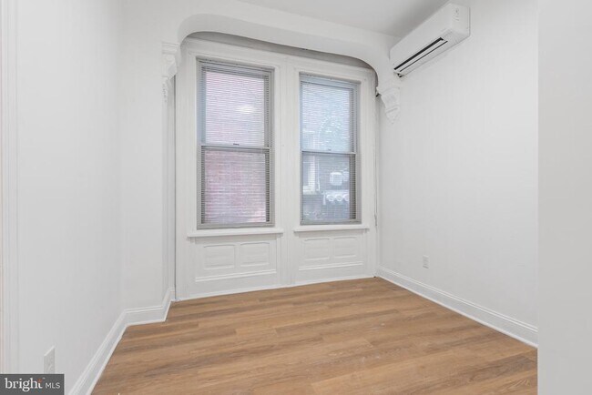 Building Photo - 1618 S Broad St