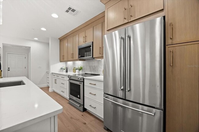 Building Photo - 1316 Lake Baldwin Ln