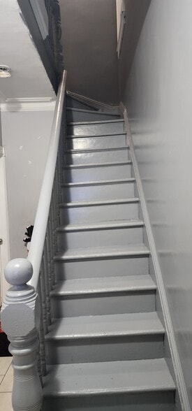 Building Photo - 61 Poplar St