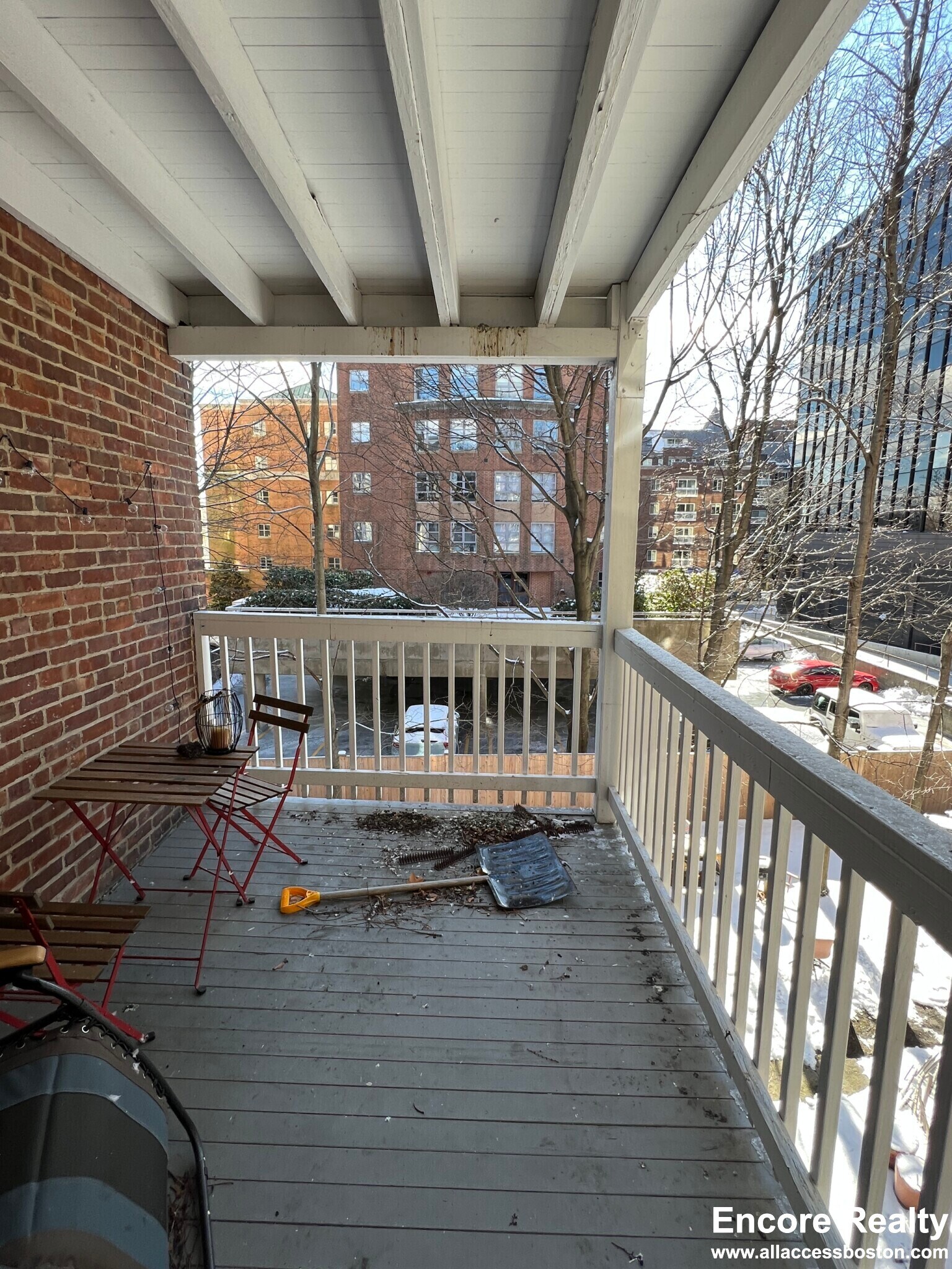 Building Photo - 14 Centre St