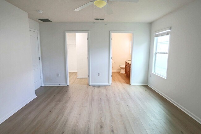Building Photo - 56 Green Palm Ct