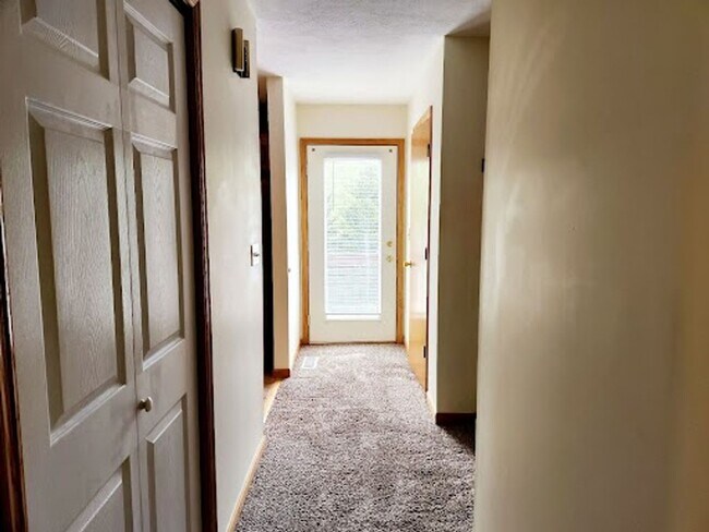 Building Photo - 892 Tremont St