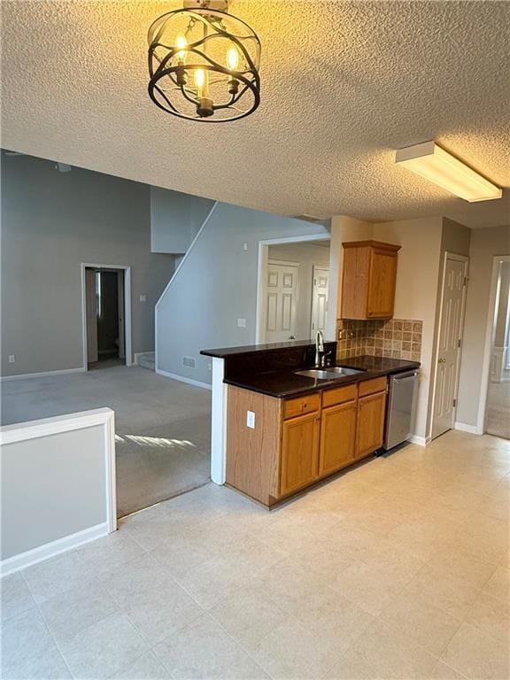 Building Photo - 593 Lullingstone Dr SE