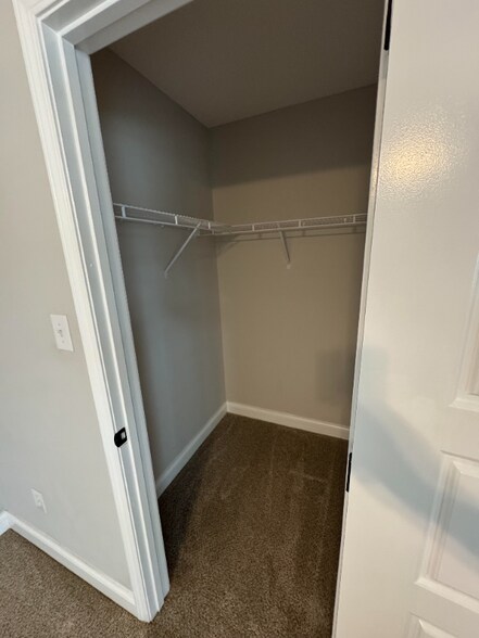 Building Photo - 109 Wynchase Ln
