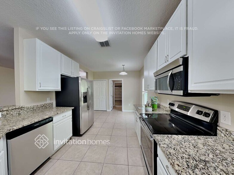 Building Photo - 2443 Longworthy Rd