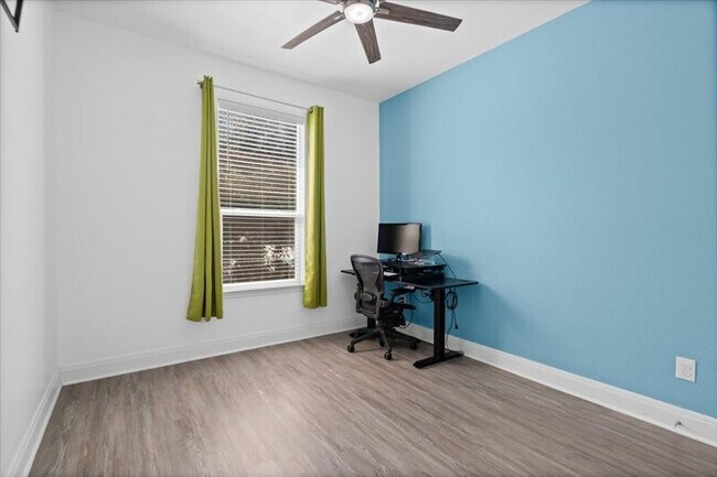 Building Photo - 17004 Gibbons Path