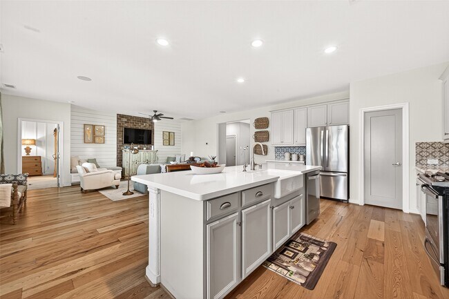 Building Photo - 26102 Lazy Waters Dr