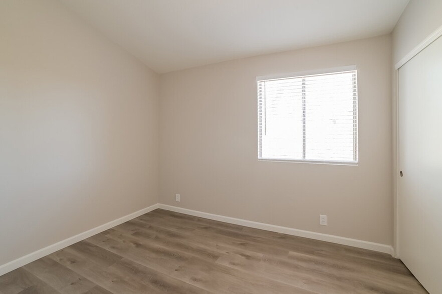 Building Photo - 14994 W Bottle Tree Ave