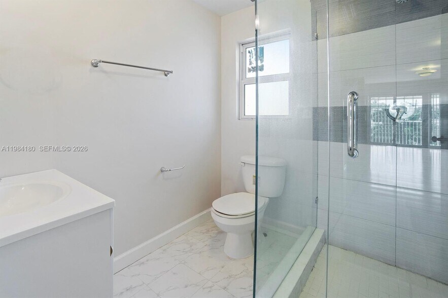 Building Photo - 117 NW 8th St