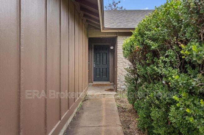 Building Photo - 5304 Indio Cir