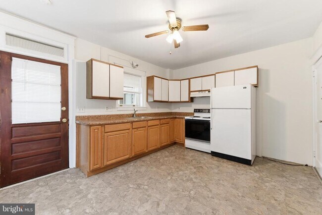 Building Photo - 3923 Pottsville Pike