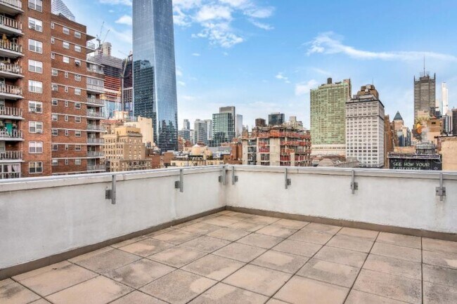 Building Photo - 2 bedroom in New York NY 10001