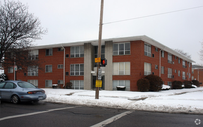 Jo-Mar - Majestic Apts