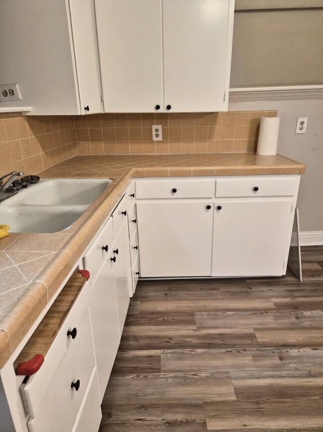 Building Photo - 21884 E Clayton Ave