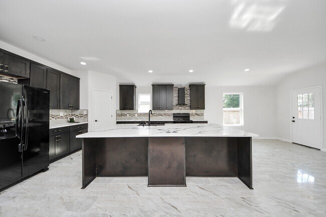 Building Photo - 51 Rd 5214