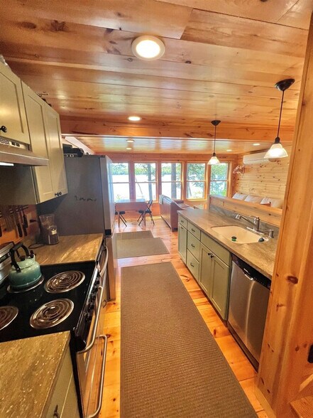 Building Photo - 185 Big Sandy Rd