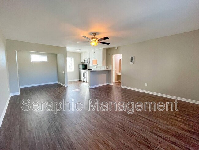 Building Photo - 1058 Roewill Dr