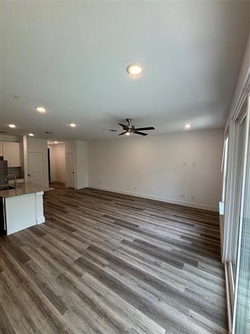 Building Photo - 1544 Creekside Dr