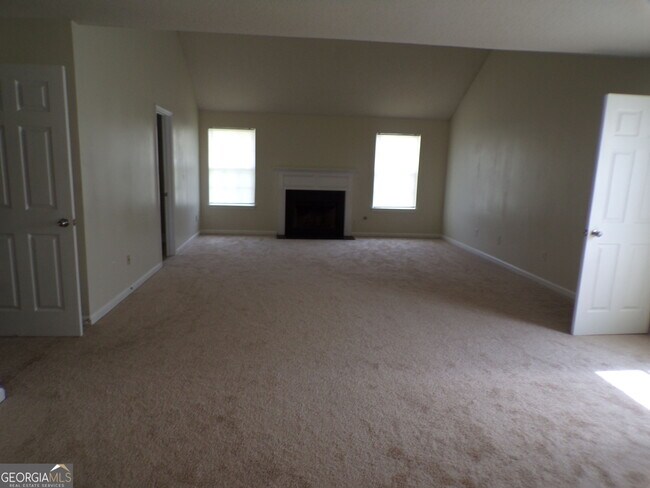 Building Photo - 1527 Paceville Ct NE