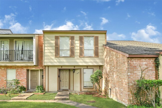 Building Photo - 6358 Creekbend Dr