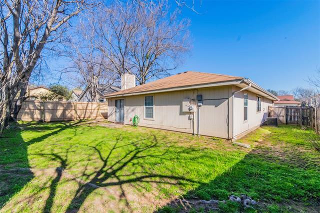 Building Photo - 7512 Down Hill Dr
