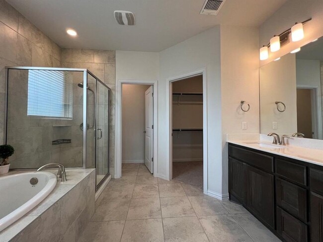 Building Photo - 2018 Matlock Cir