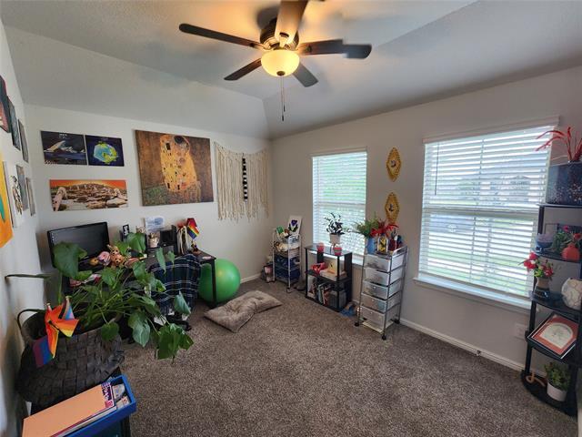 Building Photo - 9240 Castorian Dr