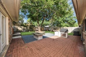 Building Photo - 3402 Hidden Creek Dr