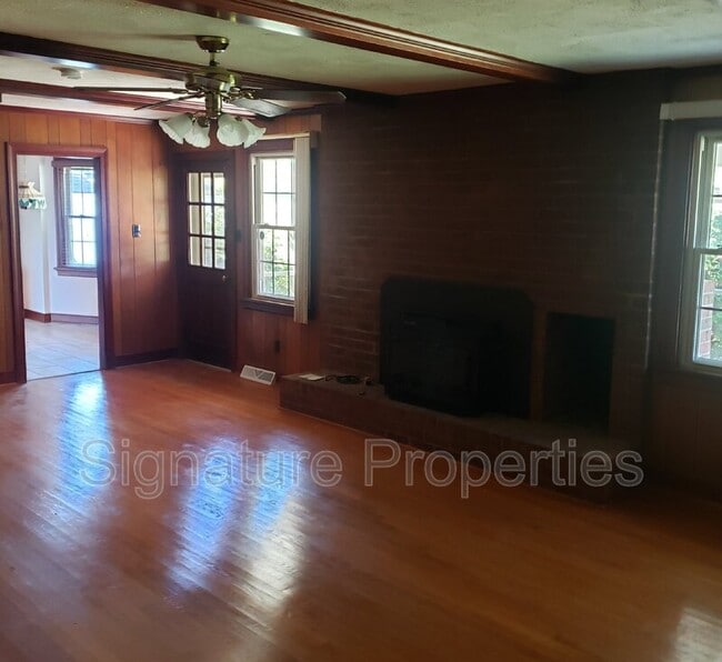 Building Photo - 7285 Beulah Church Rd