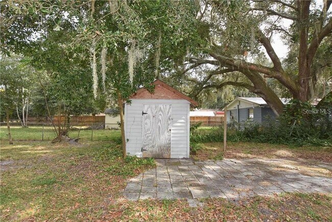 Building Photo - 1311 Standish Dr