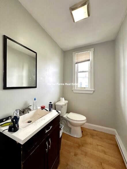 Building Photo - 1085 Dorchester Ave