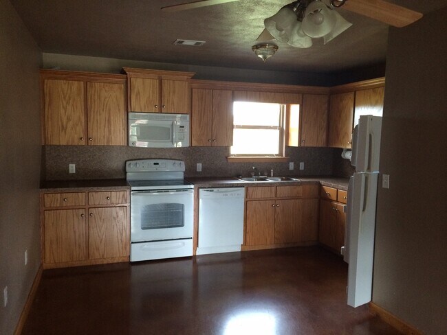 Building Photo - 4510 Maddox Rd