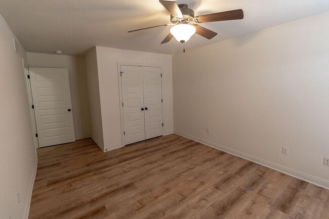 Building Photo - 4610 Dehaven Dr