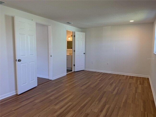 Building Photo - 249 Mt Vernon Dr