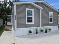 Building Photo - 5611 Bayshore Rd