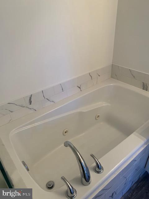 Building Photo - 4120 Vanderbilt Ct