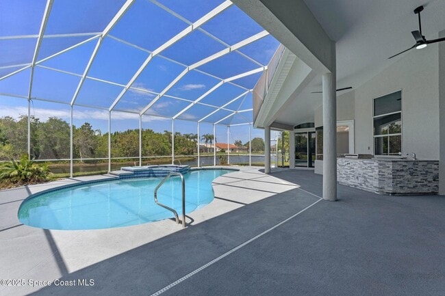 Building Photo - 706 Palmer Way