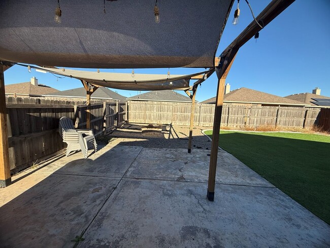 Building Photo - 1001 E 95th St