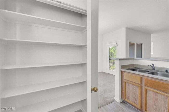Building Photo - 9050 W Warm Springs Rd