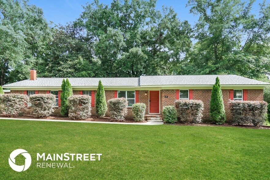 Primary Photo - 510 King Valley Cir