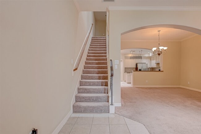 Building Photo - 13607 Brookbluff Ln