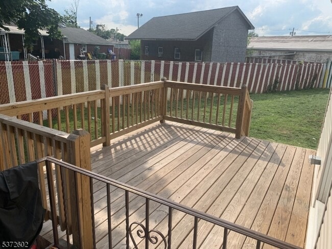 Building Photo - 700 Louis Ave