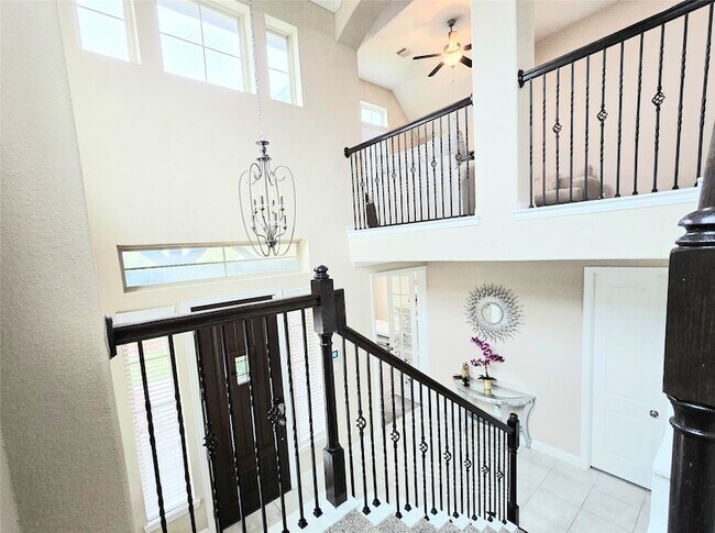 Building Photo - 21914 Avalon Queen Dr