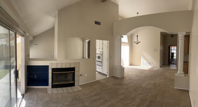 Building Photo - 39514 Terrill Ct